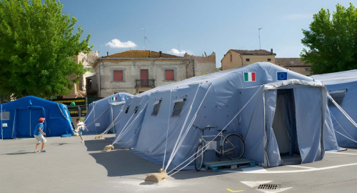 Campi Flegrei, emergenza dopo il sisma 4,7: danni e sfollati